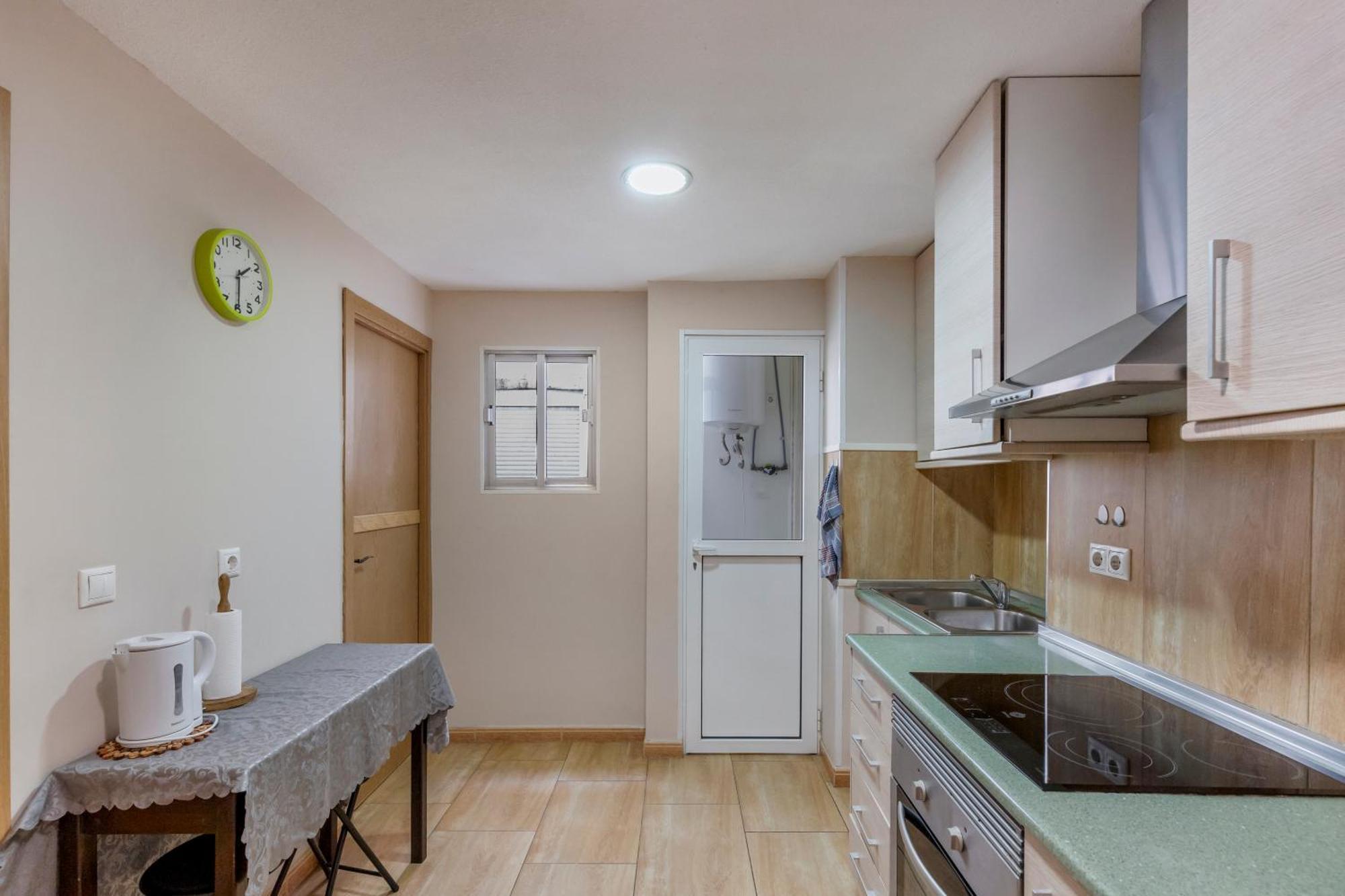 Agreda Apartment With Ac อาลิกันเต ภายนอก รูปภาพ