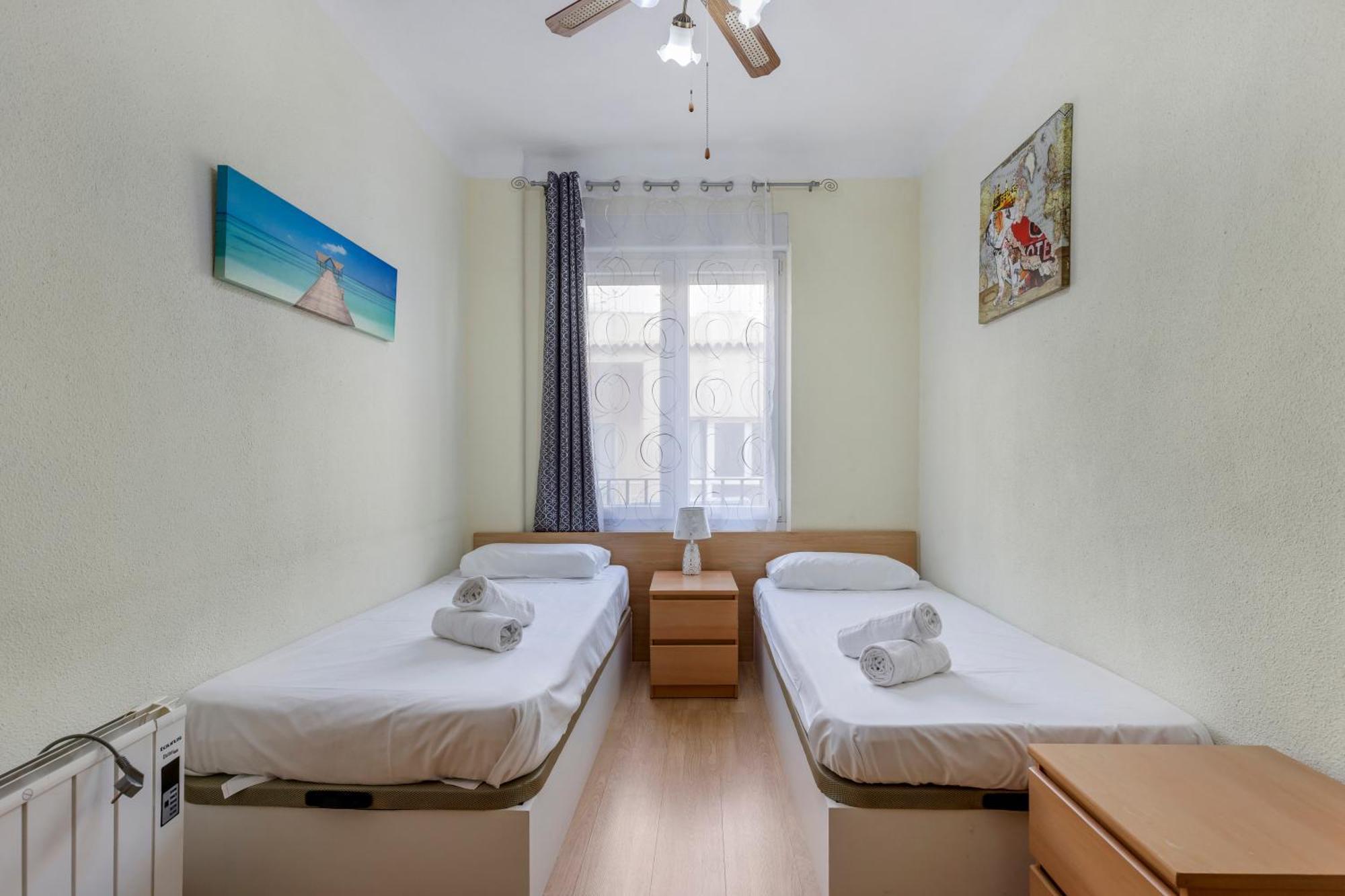 Agreda Apartment With Ac อาลิกันเต ภายนอก รูปภาพ