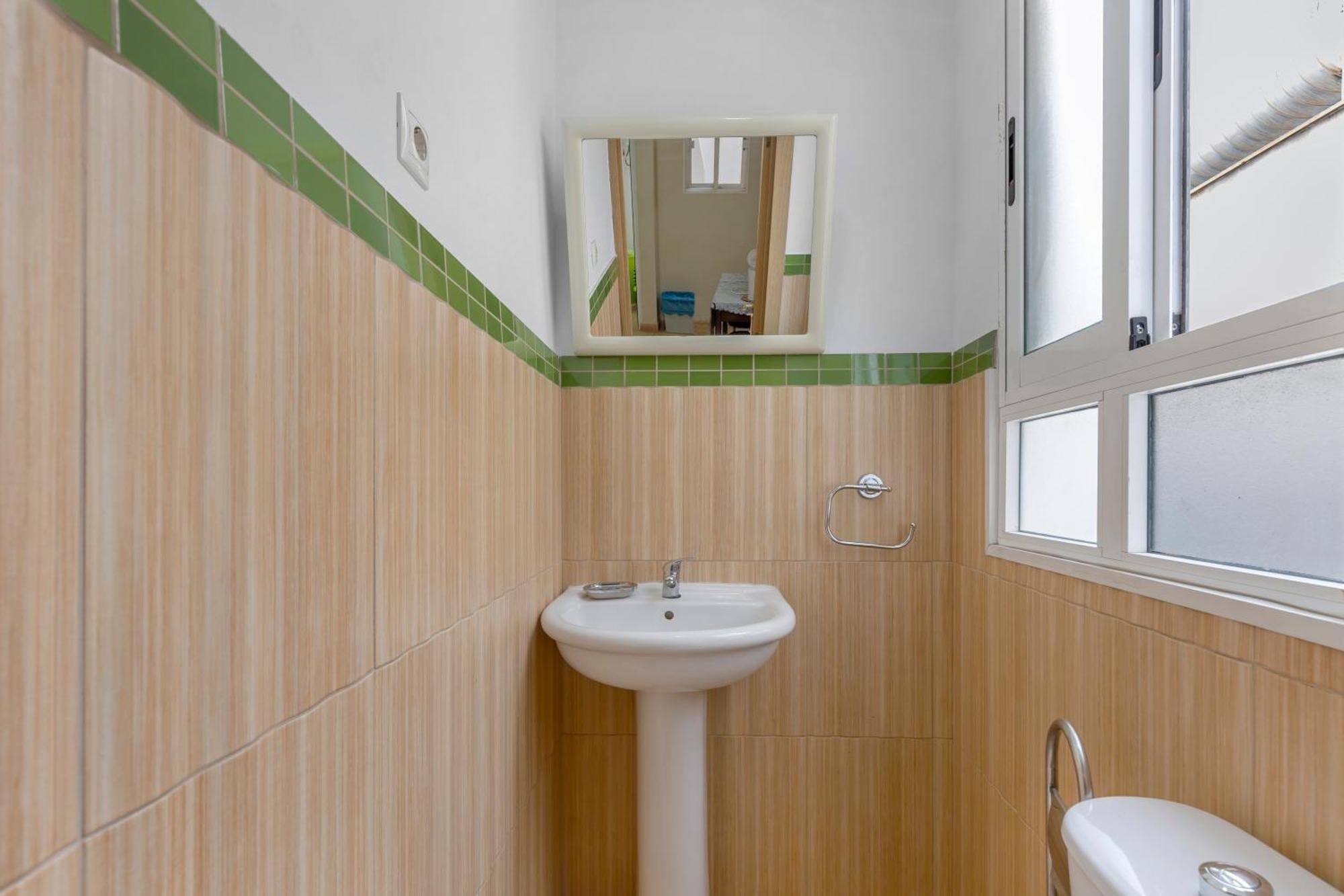 Agreda Apartment With Ac อาลิกันเต ภายนอก รูปภาพ